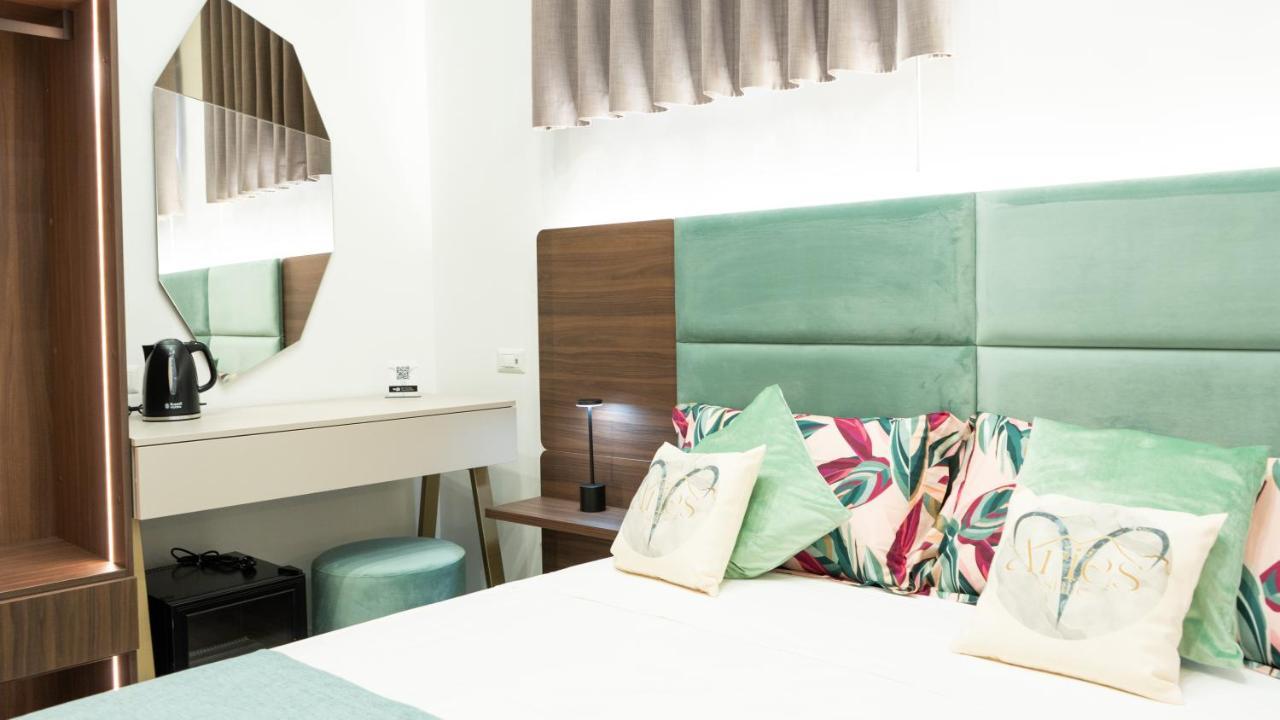 Aries Suite Pompei Bagian luar foto